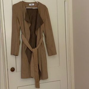 New Badgley Mischka Long camel coat with belt